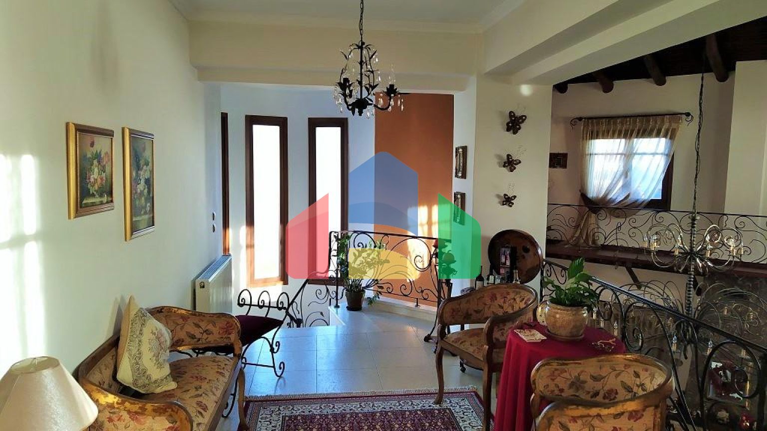 Продаж - Котедж 350 m² в передмісті Салонік