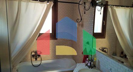 Продаж - Котедж 350 m² в передмісті Салонік