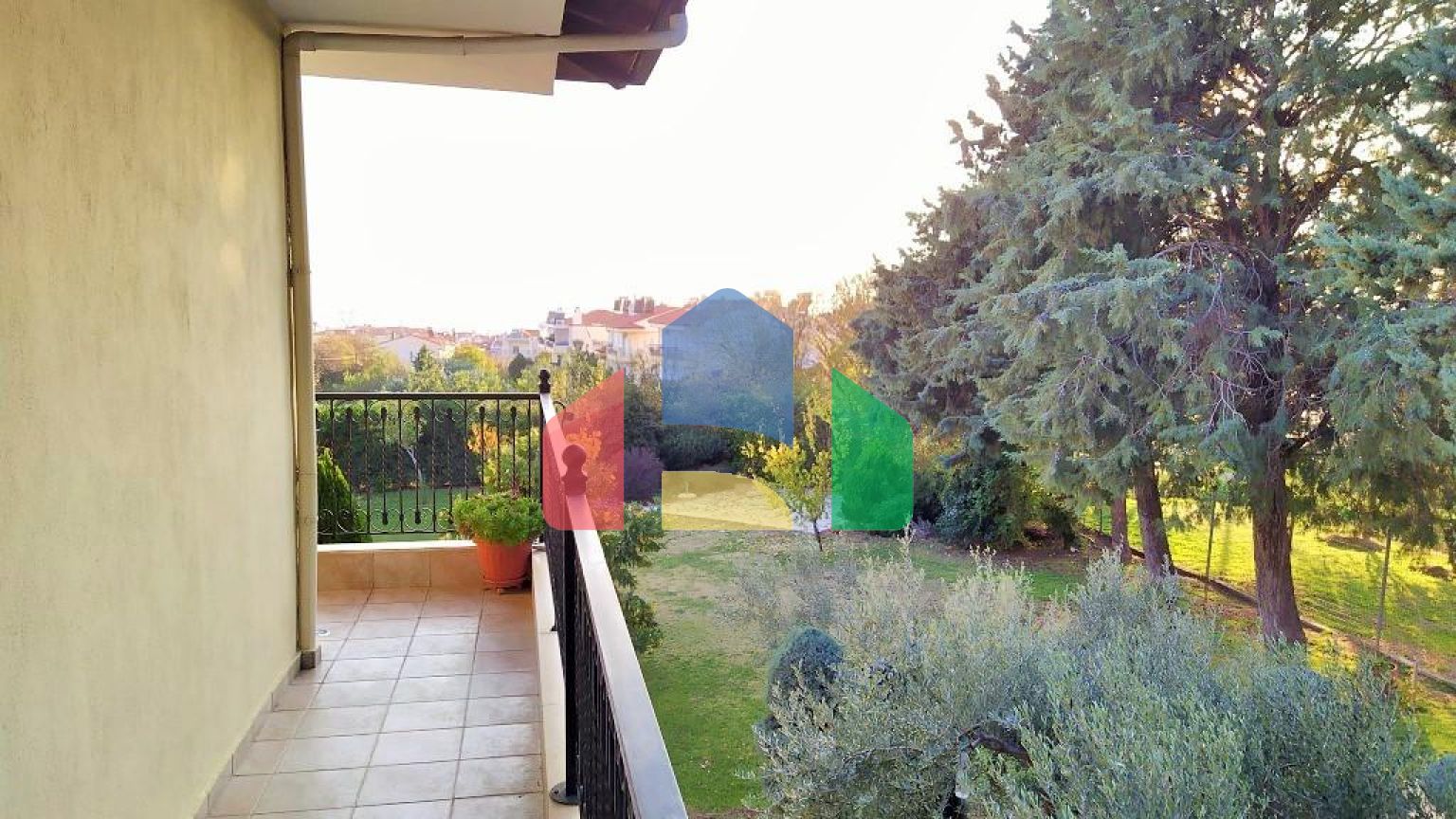 Продаж - Котедж 350 m² в передмісті Салонік