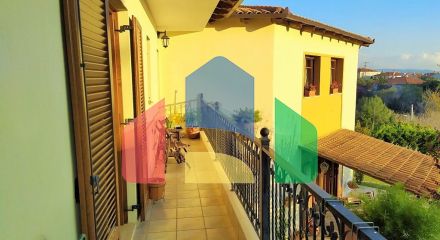 Продаж - Котедж 350 m² в передмісті Салонік