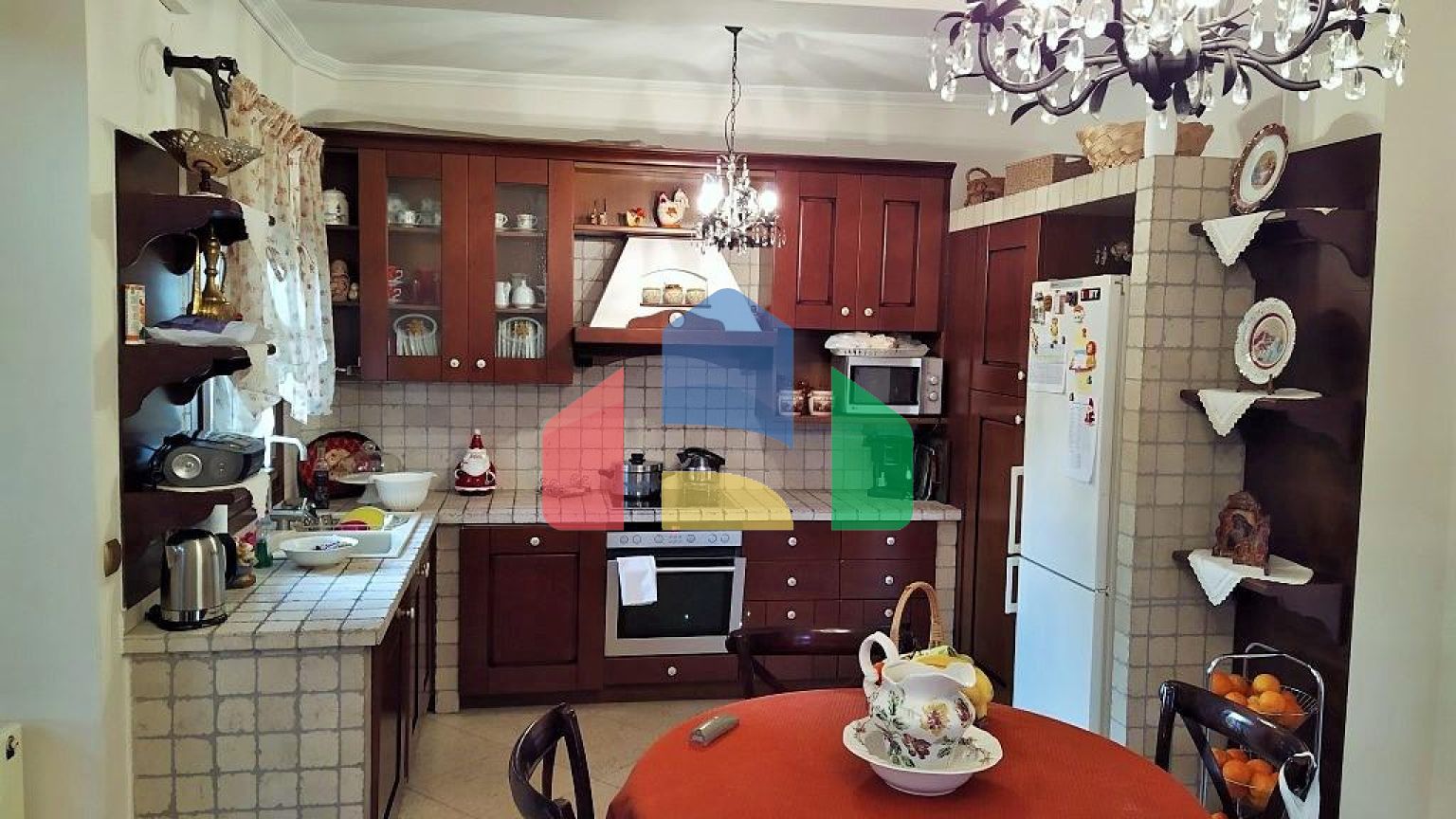 Продаж - Котедж 350 m² в передмісті Салонік