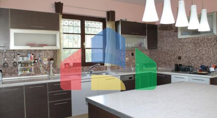 Продажа - Вилла 550 m² в пригороде Салоник