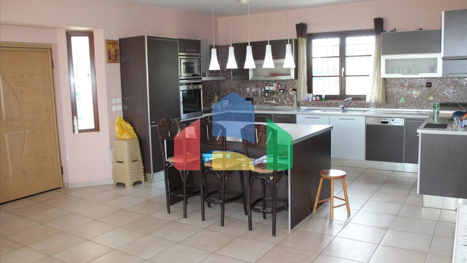 Продажа - Вилла 550 m² в пригороде Салоник