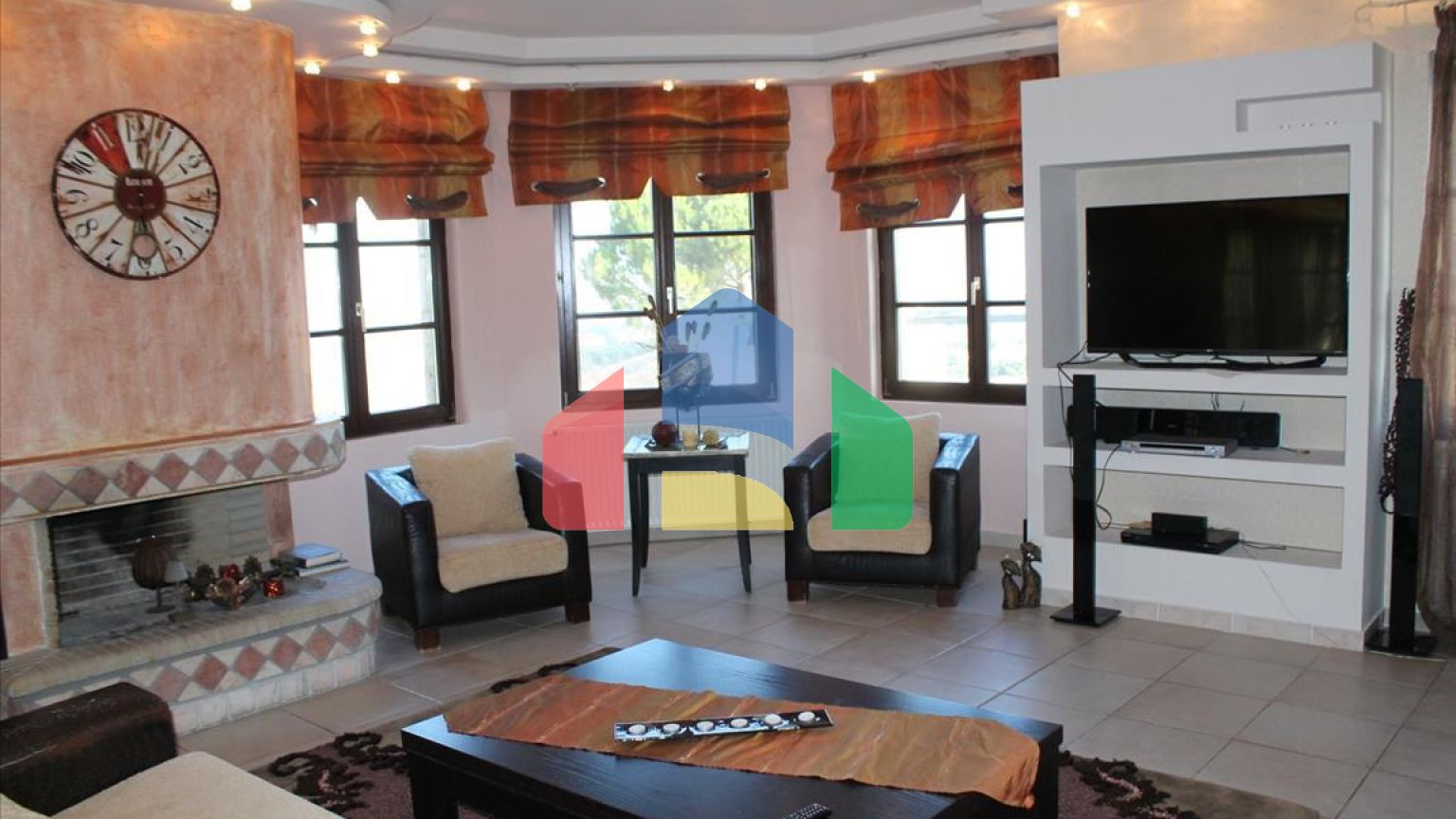 Продажа - Вилла 550 m² в пригороде Салоник