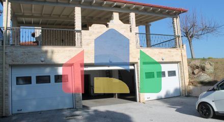 Продажа - Вилла 550 m² в пригороде Салоник Продажа - Вилла 550 m² в пригороде Салоник