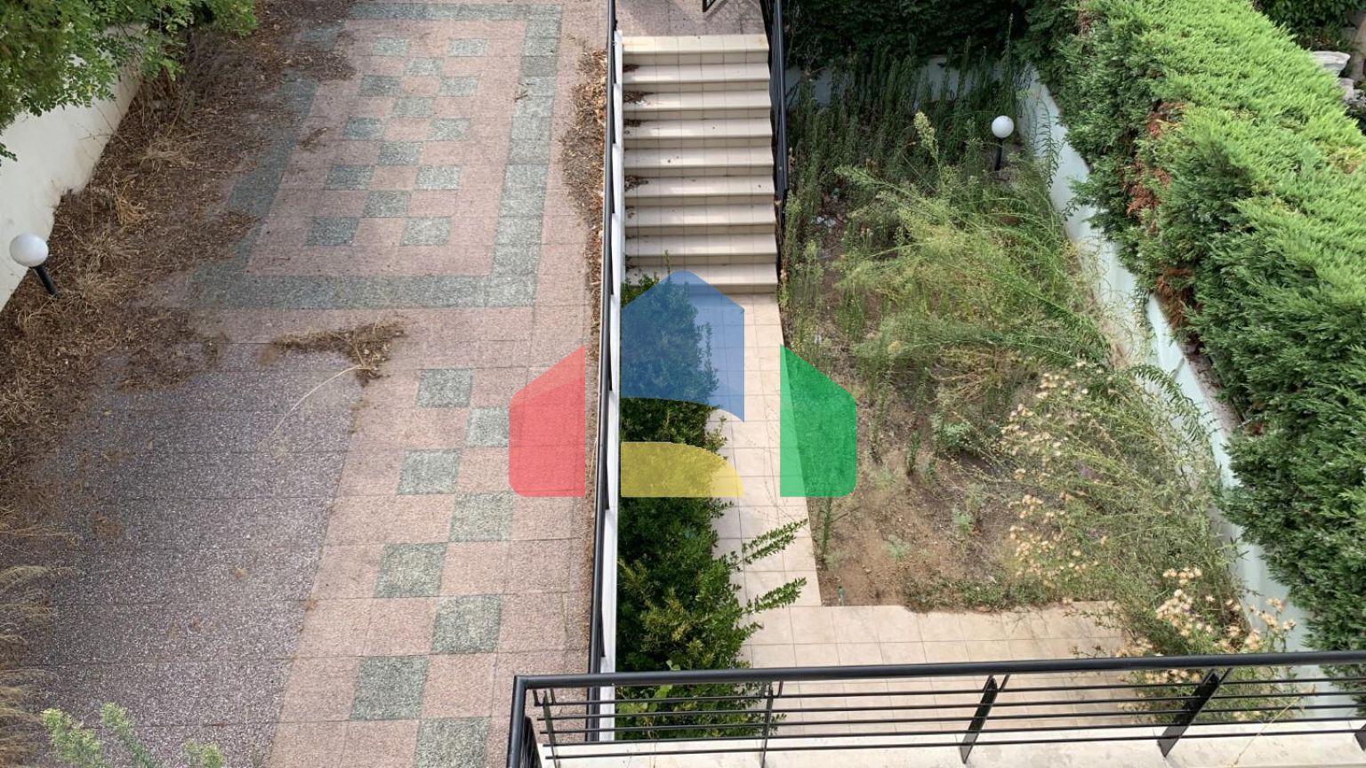 Продаж - Таунхаус 260 m² в передмісті Салонік