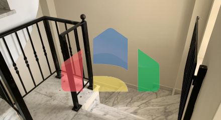 Продаж - Таунхаус 260 m² в передмісті Салонік