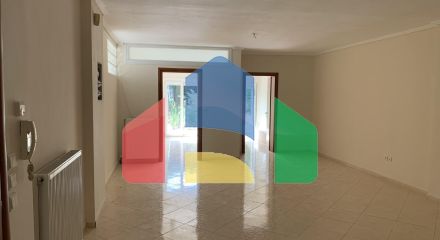 Продаж - Таунхаус 260 m² в передмісті Салонік