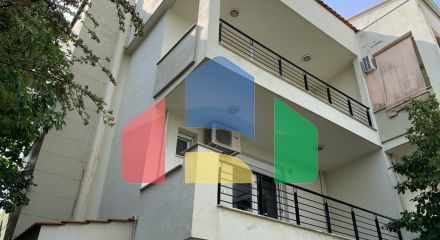 Продаж - Таунхаус 260 m² в передмісті Салонік