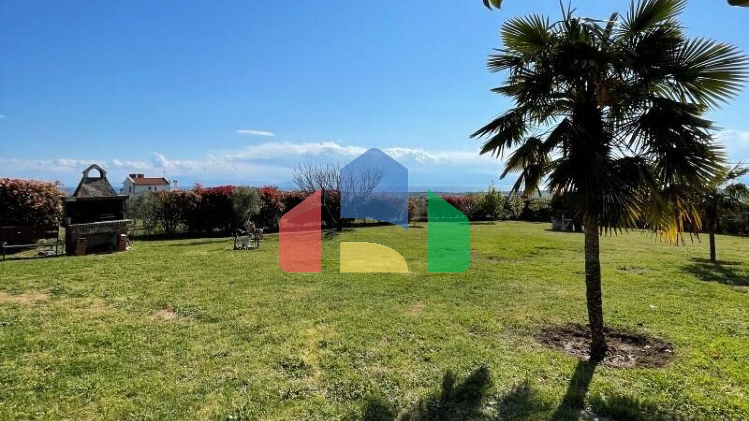 Продажа - Коттедж 247 m² в пригороде Салоник