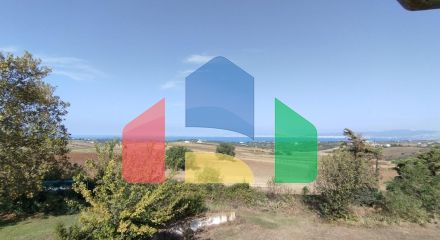 Продажа - Вилла 550 m² в пригороде Салоник Продажа - Вилла 550 m² в пригороде Салоник