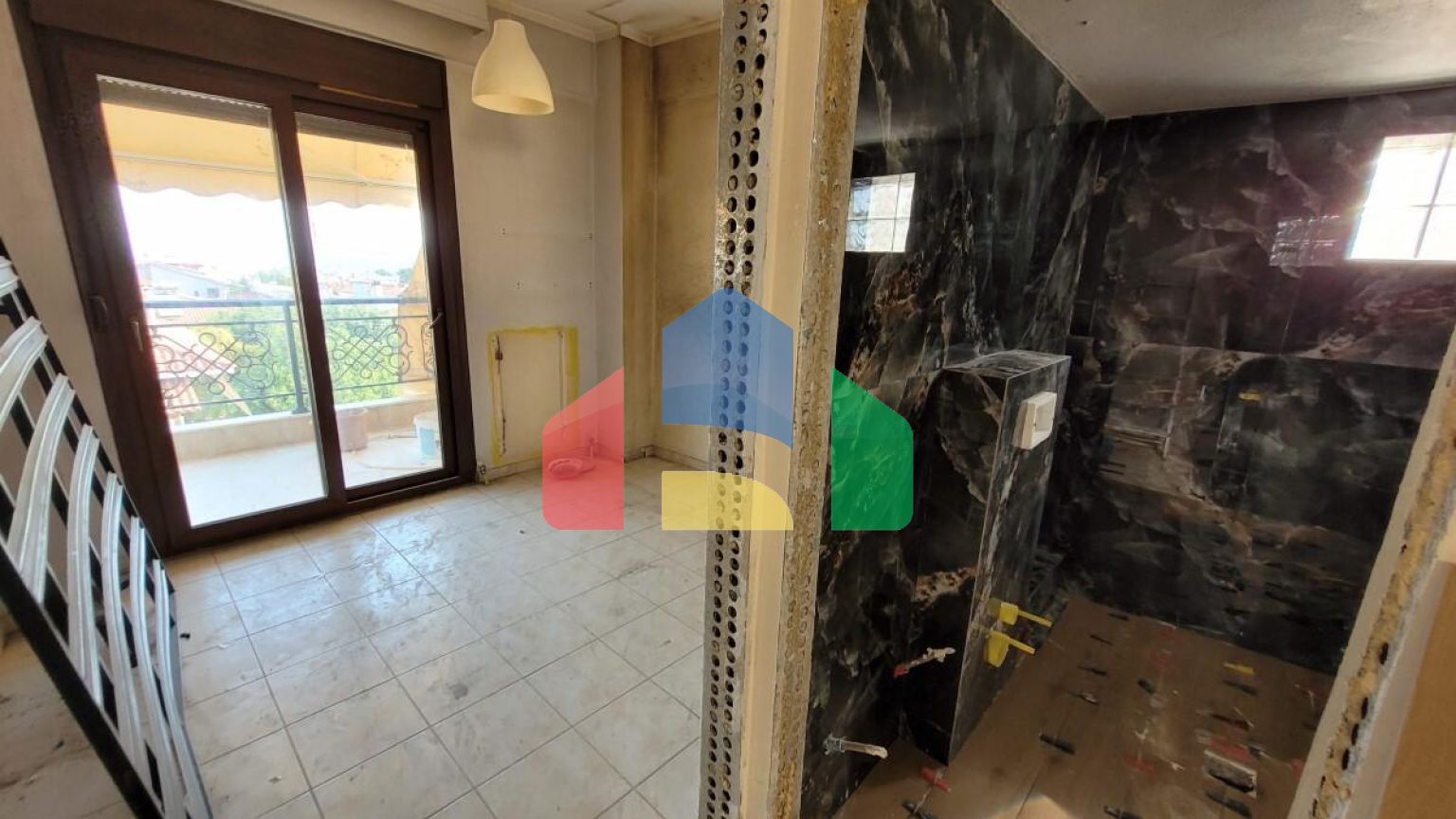 Продаж - Квартира 62 m² в передмісті Салонік