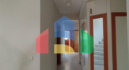 Продаж - Котедж 474 m² в передмісті Салонік