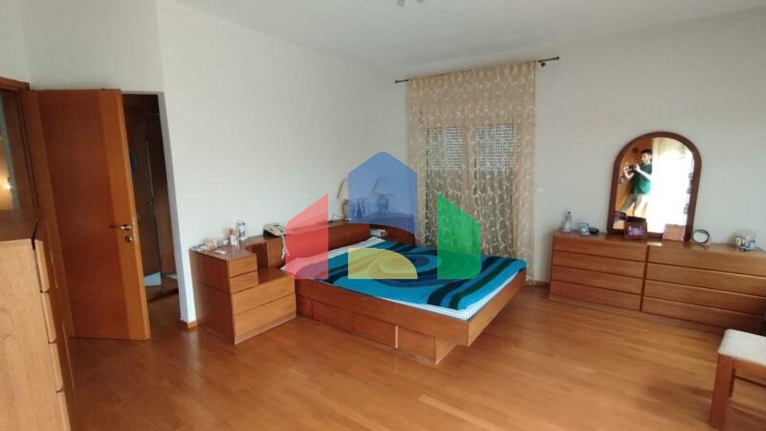 Продаж - Котедж 474 m² в передмісті Салонік