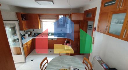 Продаж - Котедж 474 m² в передмісті Салонік