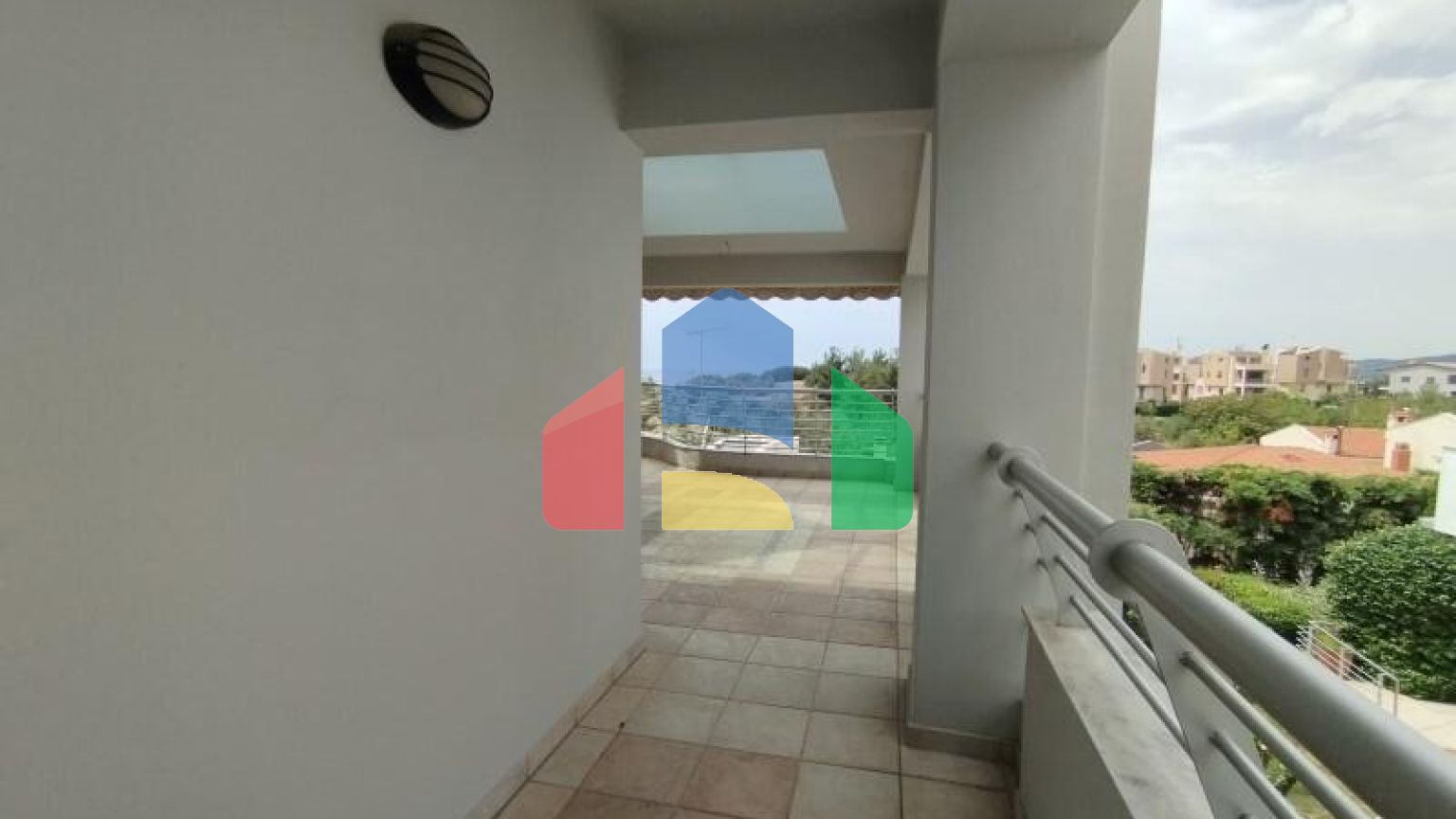 Продаж - Котедж 474 m² в передмісті Салонік