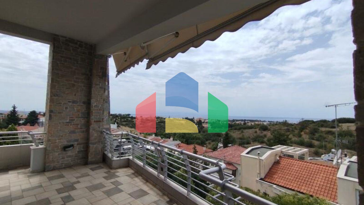 Продаж - Котедж 474 m² в передмісті Салонік