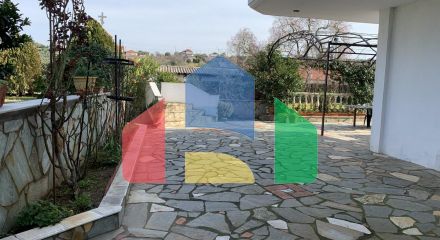 Продаж - Котедж 286 m² в передмісті Салонік Продаж - Котедж 286 m² в передмісті Салонік