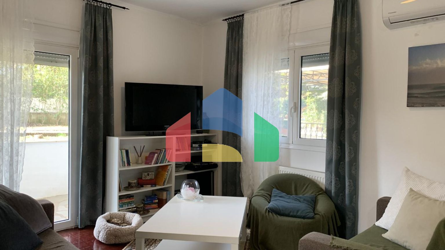 Продаж - Котедж 286 m² в передмісті Салонік