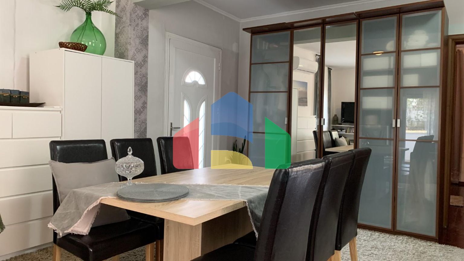 Продаж - Котедж 286 m² в передмісті Салонік