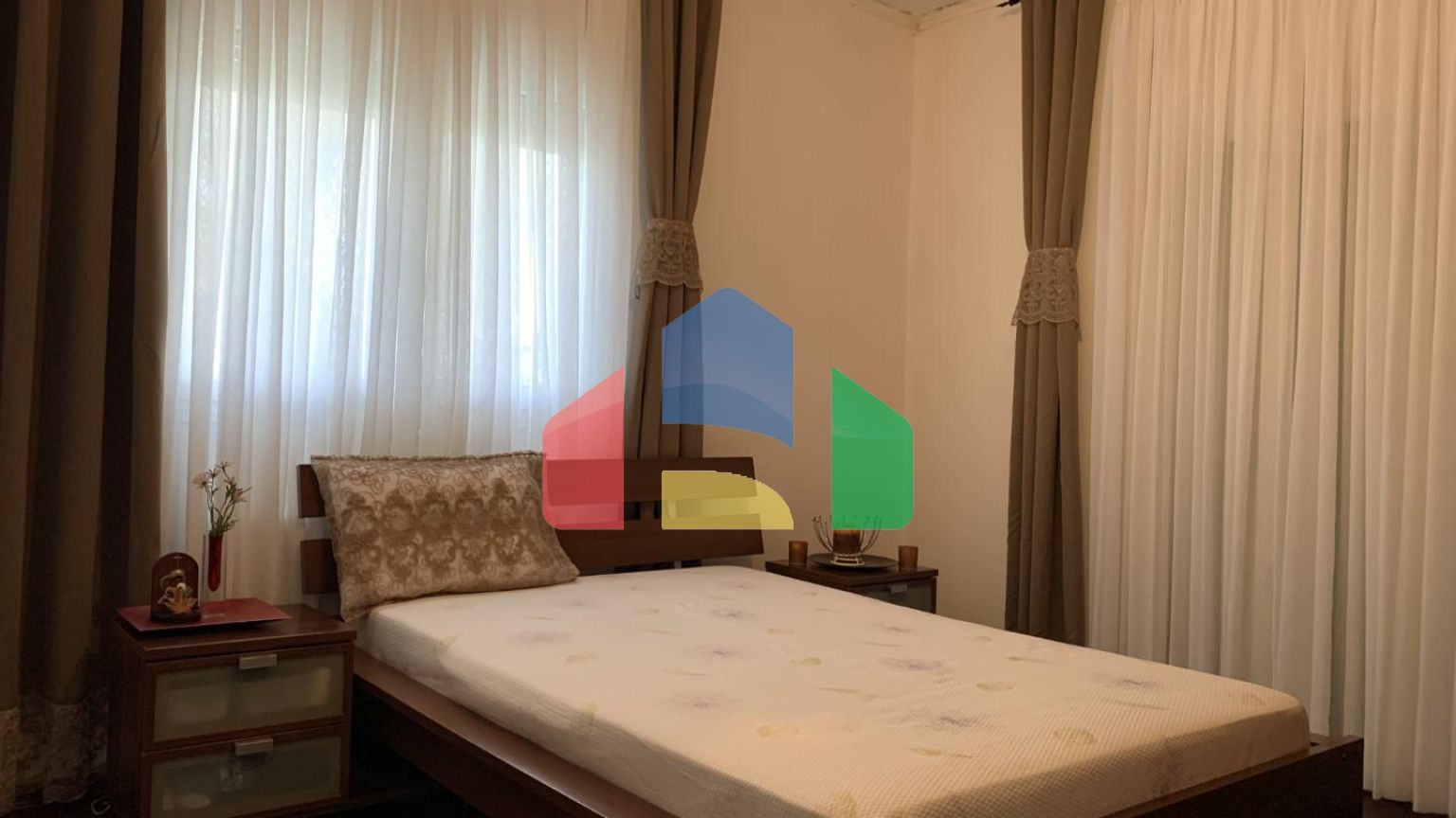 Продаж - Котедж 286 m² в передмісті Салонік