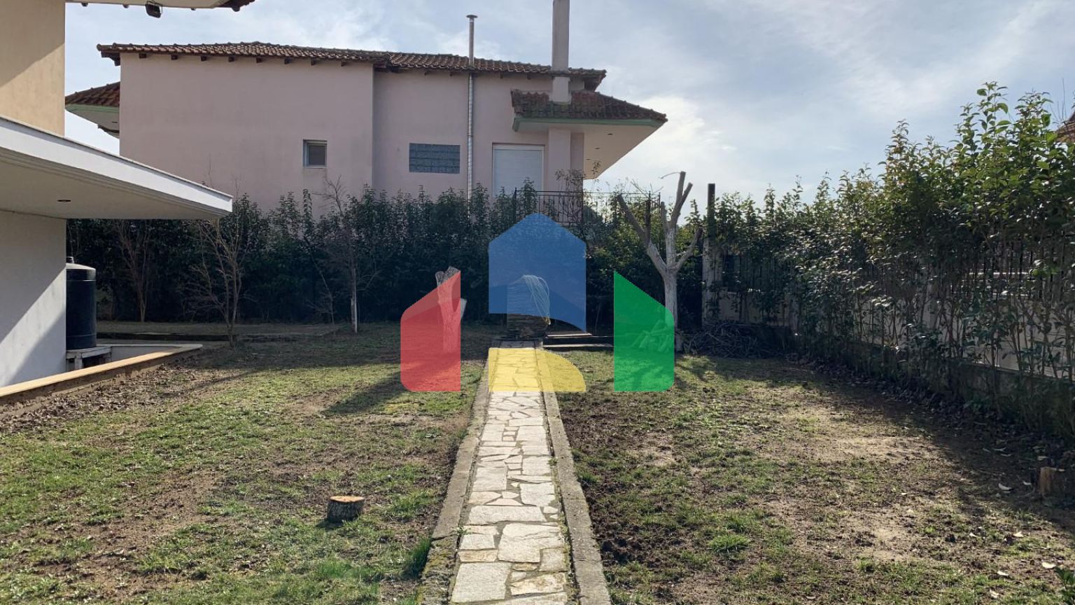 Продаж - Котедж 286 m² в передмісті Салонік