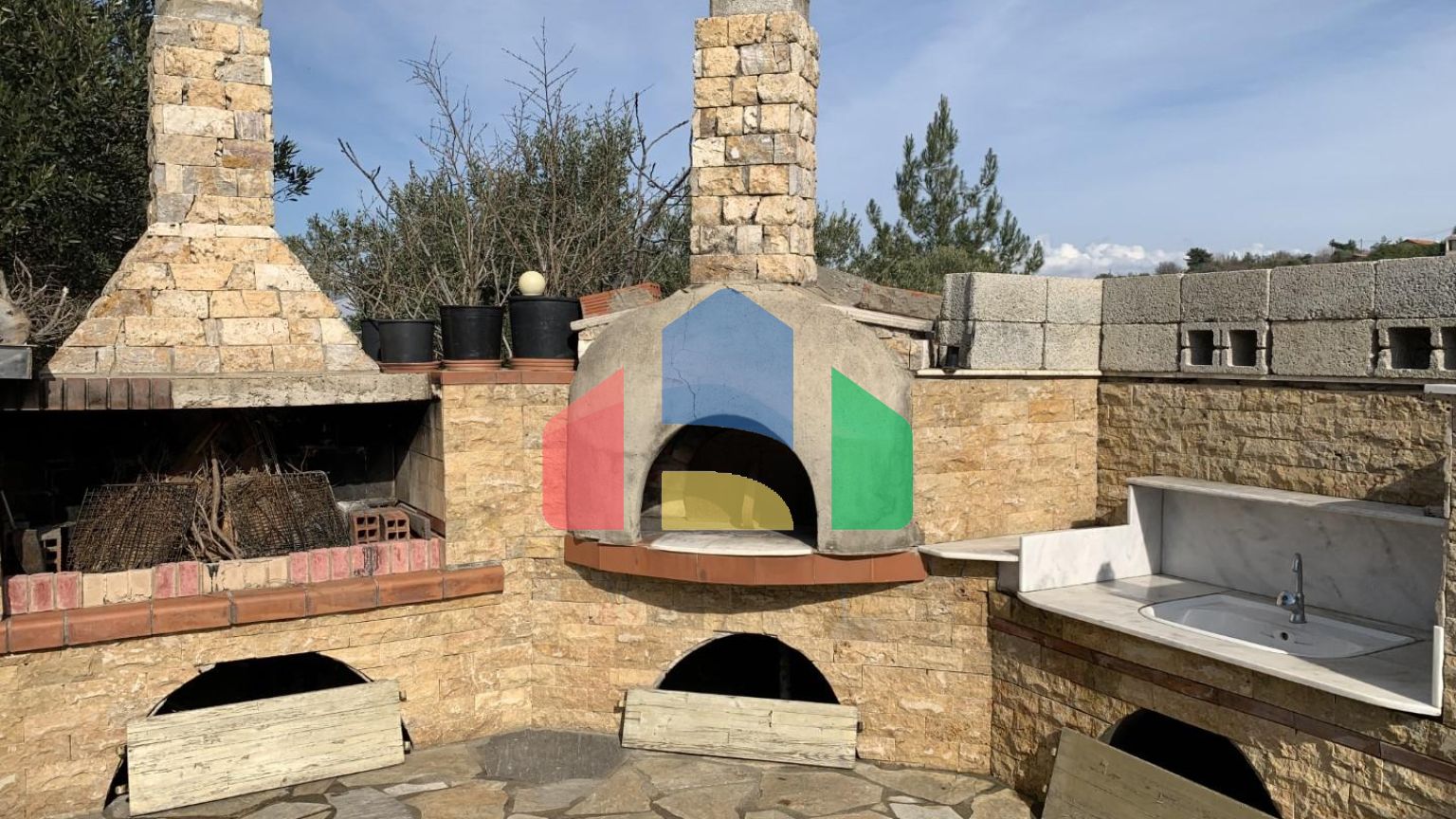 Продаж - Котедж 286 m² в передмісті Салонік