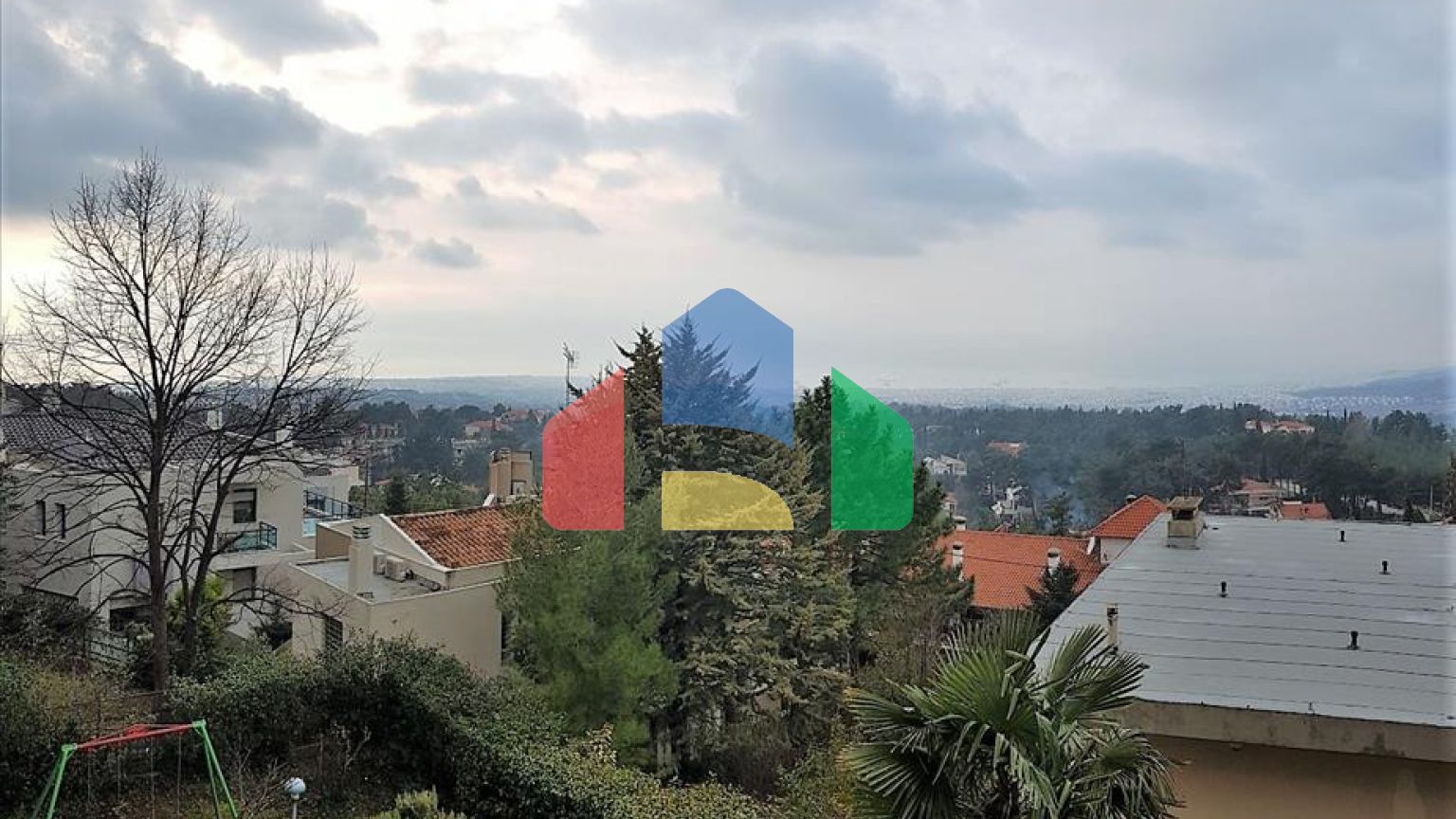 Продажа - Таунхаус 210 m² в пригороде Салоник