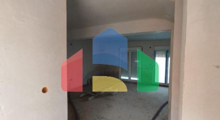 Продаж - Таунхаус 176 m² в передмісті Салонік