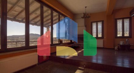 For Sale - Commercial property 160 m² in the suburbs of Thessaloniki