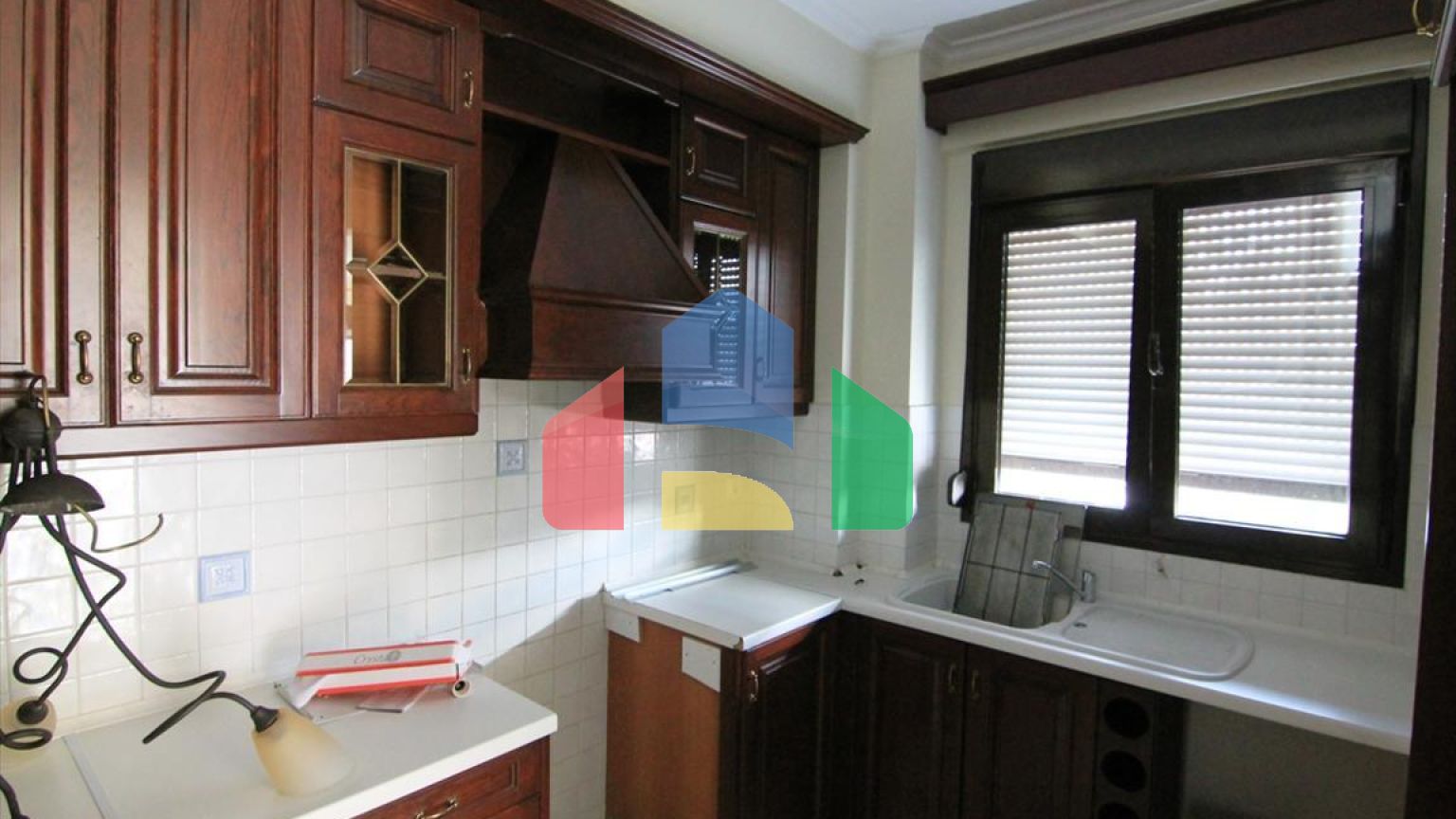 Продаж - Таунхаус 220 m² в передмісті Салонік