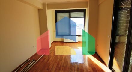 Продаж - Таунхаус 220 m² в передмісті Салонік