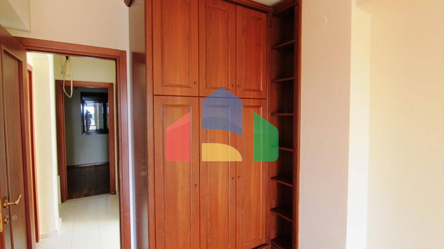 Продаж - Таунхаус 220 m² в передмісті Салонік