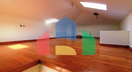 Продаж - Таунхаус 220 m² в передмісті Салонік