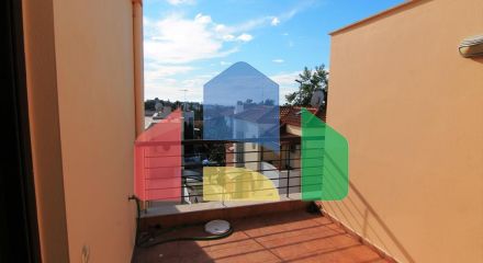 Продаж - Таунхаус 220 m² в передмісті Салонік