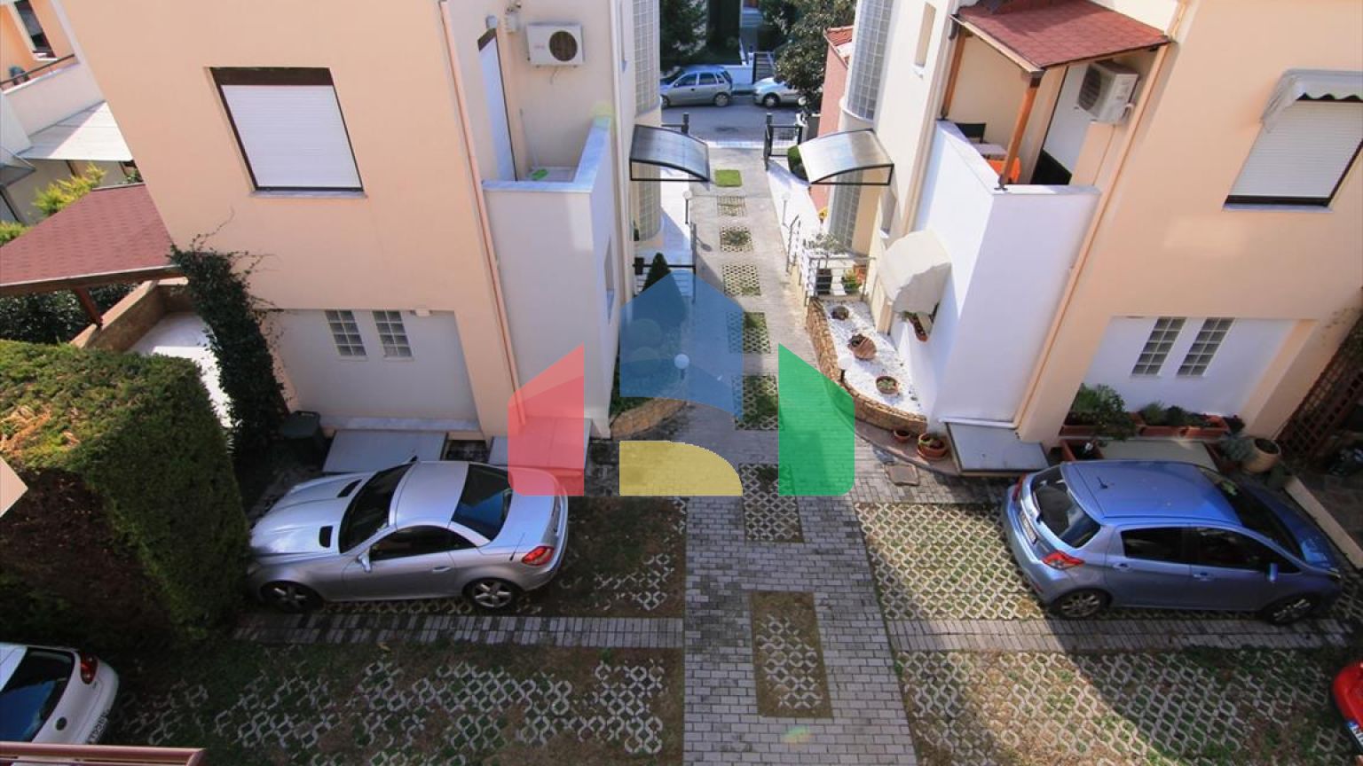 Продаж - Таунхаус 220 m² в передмісті Салонік