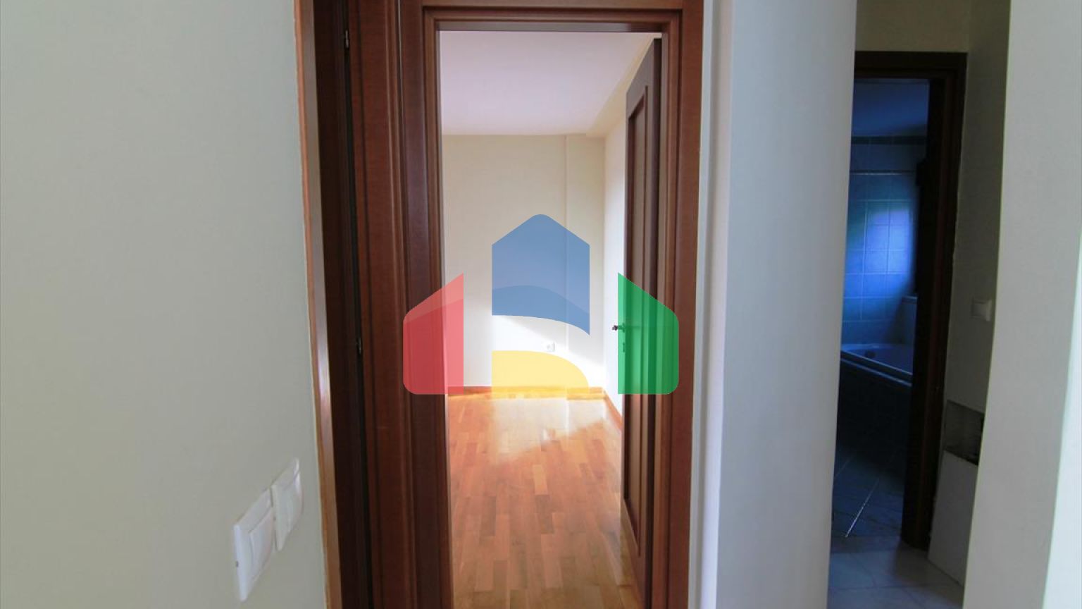 Продаж - Таунхаус 220 m² в передмісті Салонік