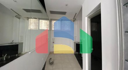 For Sale - Commercial property 40 m² in the suburbs of Thessaloniki