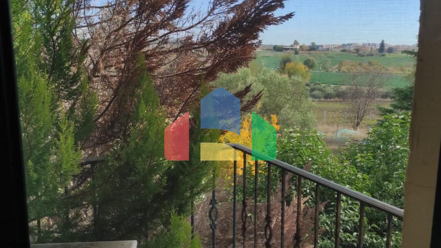 Продаж - Котедж 280 m² в передмісті Салонік