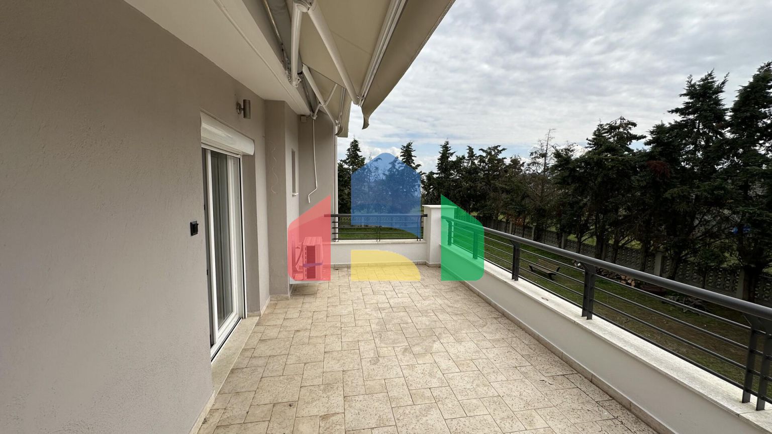 Продаж - Котедж 270 m² в передмісті Салонік