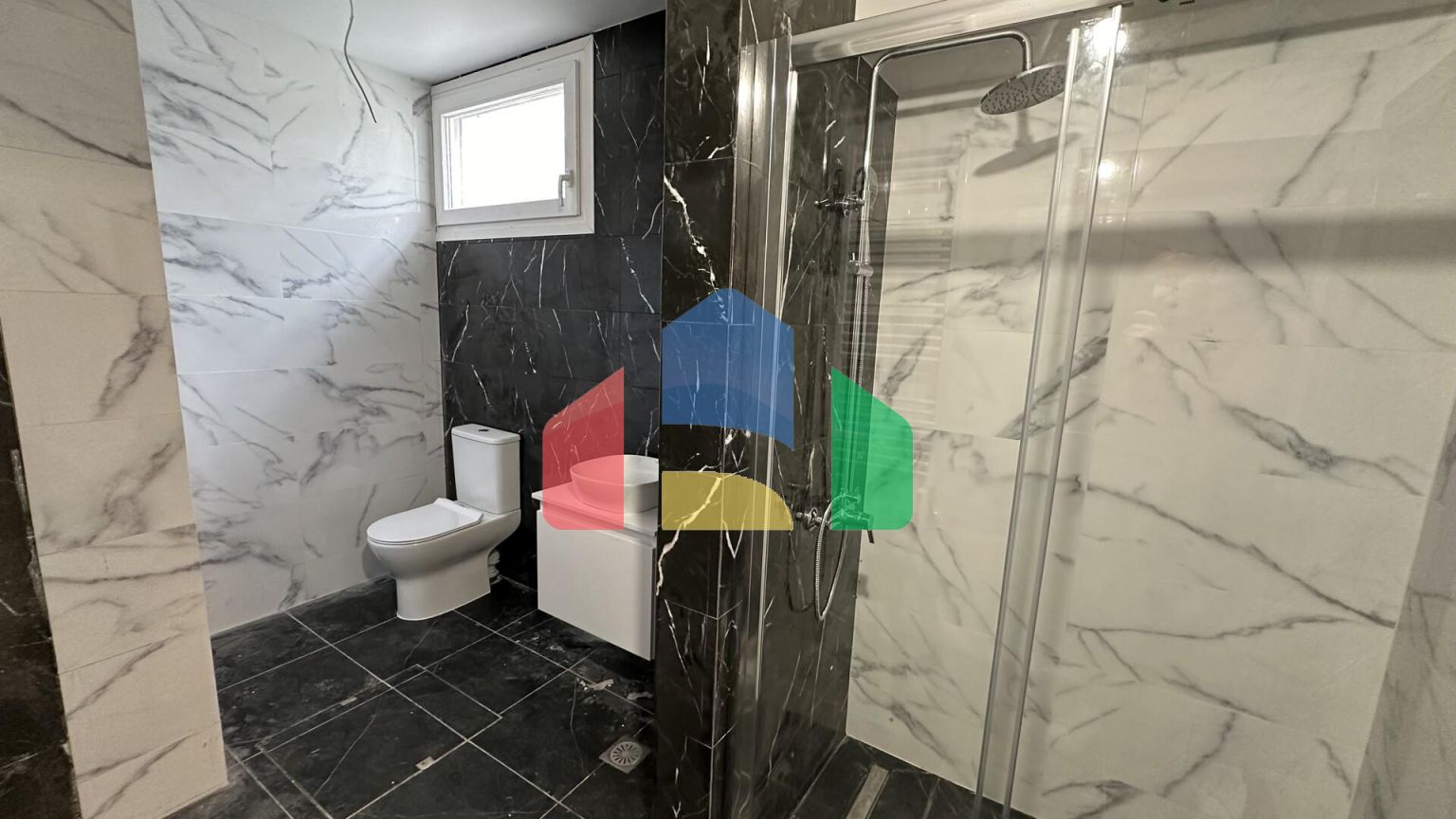 Продаж - Котедж 270 m² в передмісті Салонік