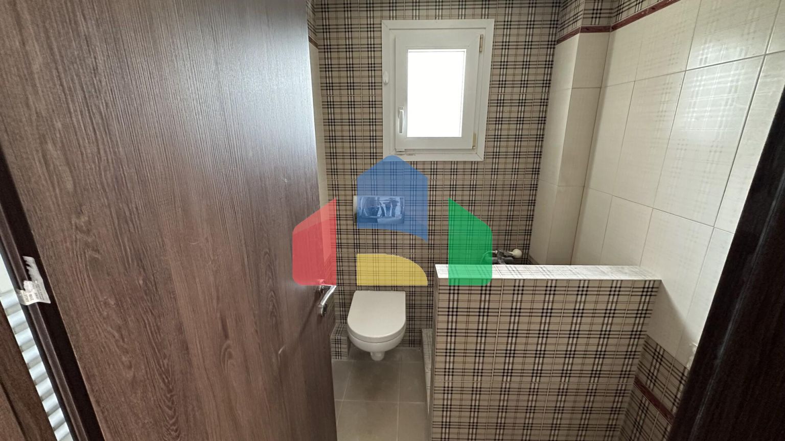 Продаж - Котедж 270 m² в передмісті Салонік