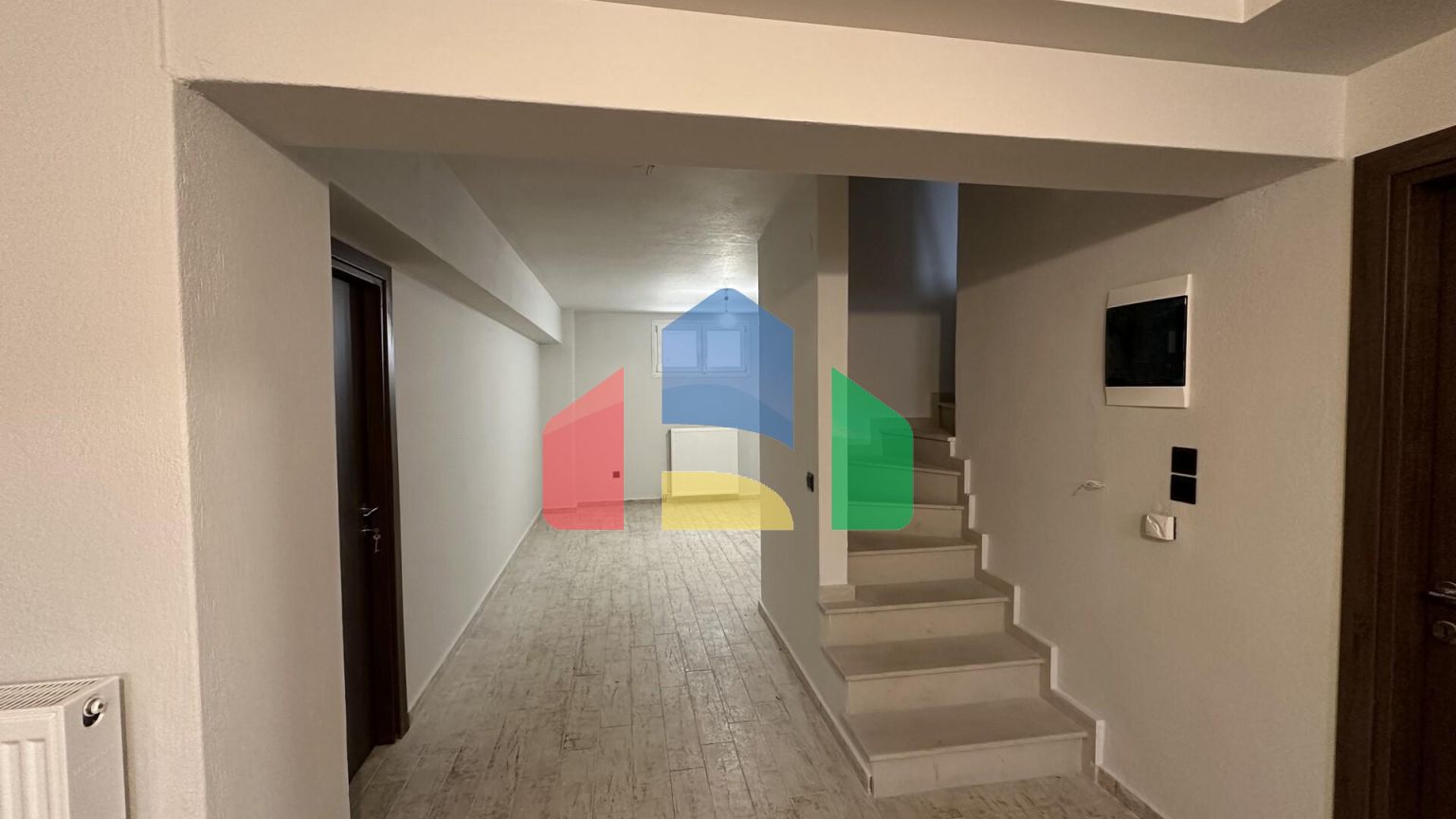 Продаж - Котедж 270 m² в передмісті Салонік