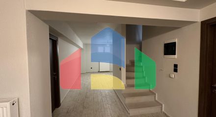 Продаж - Котедж 270 m² в передмісті Салонік