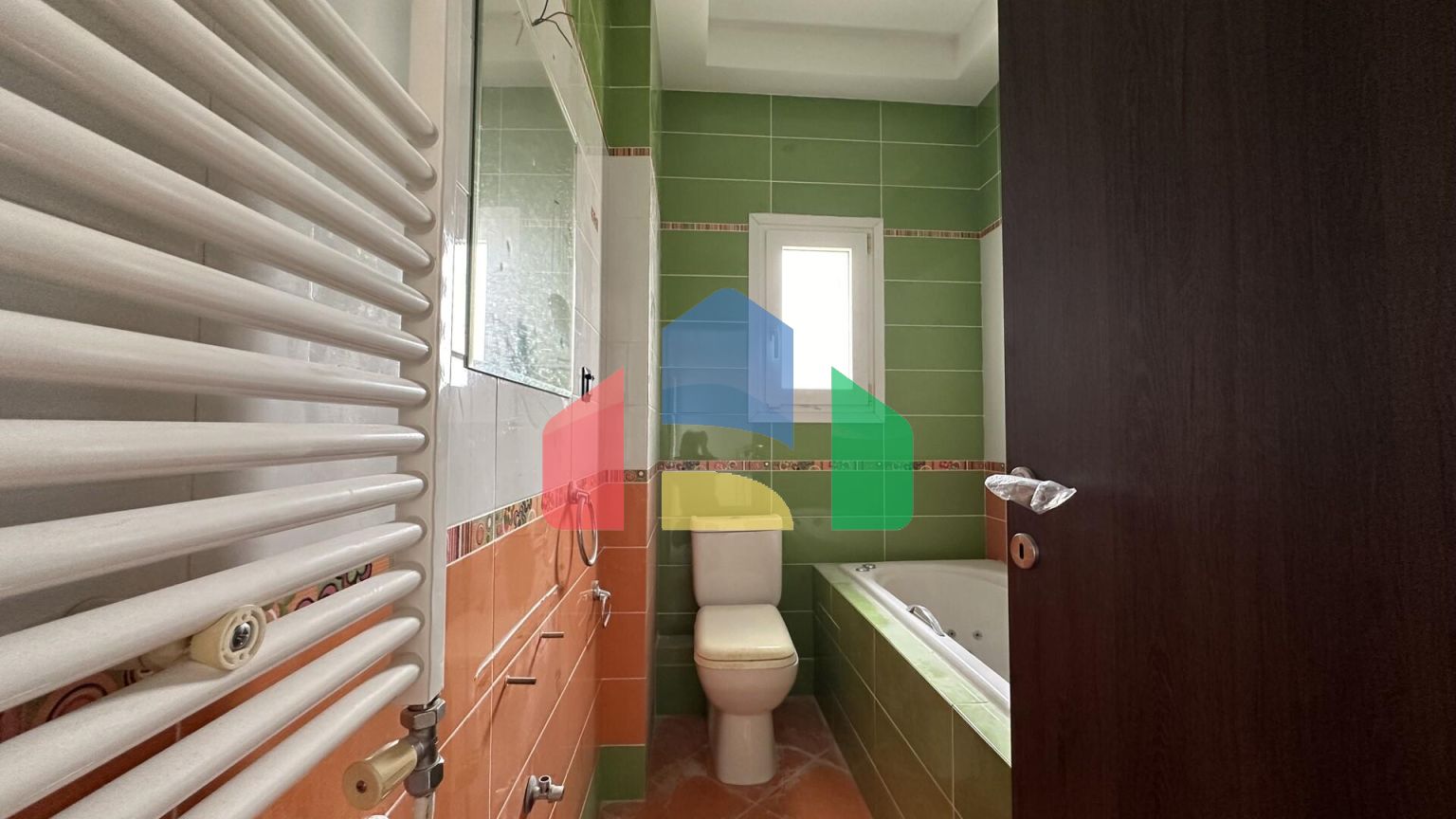 Продаж - Котедж 270 m² в передмісті Салонік