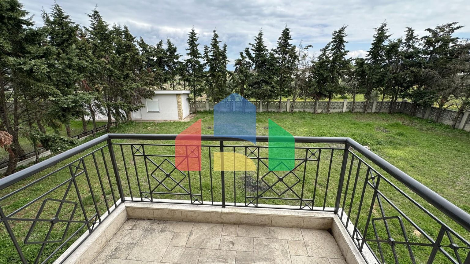 Продаж - Котедж 270 m² в передмісті Салонік