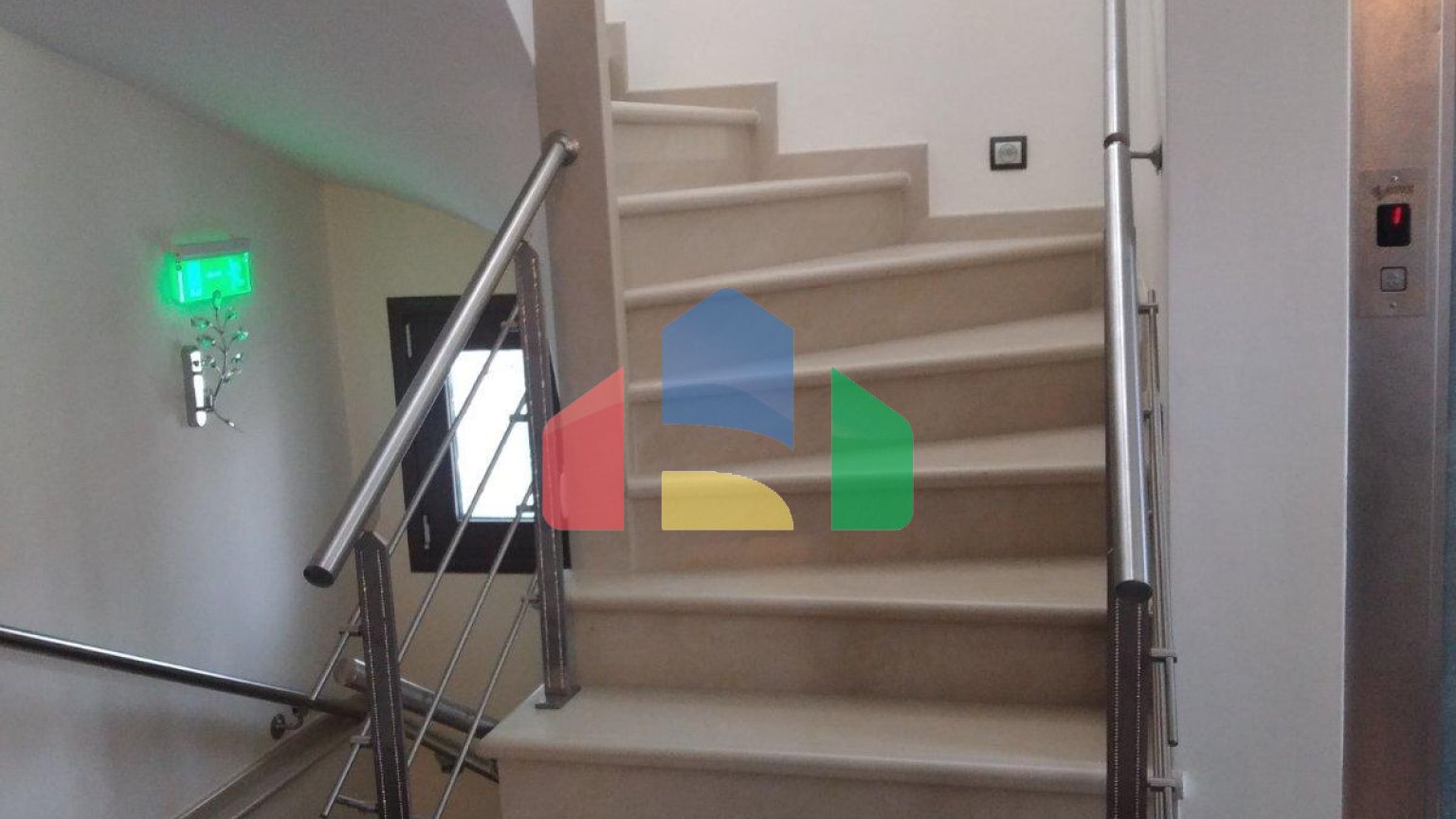 Продаж - Котедж 340 m² в передмісті Салонік