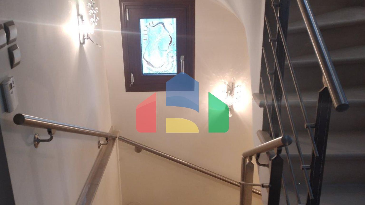 Продаж - Котедж 340 m² в передмісті Салонік