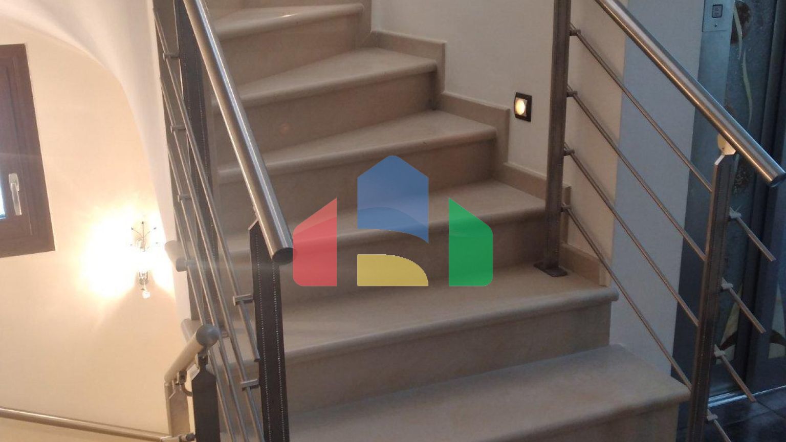 Продаж - Котедж 340 m² в передмісті Салонік