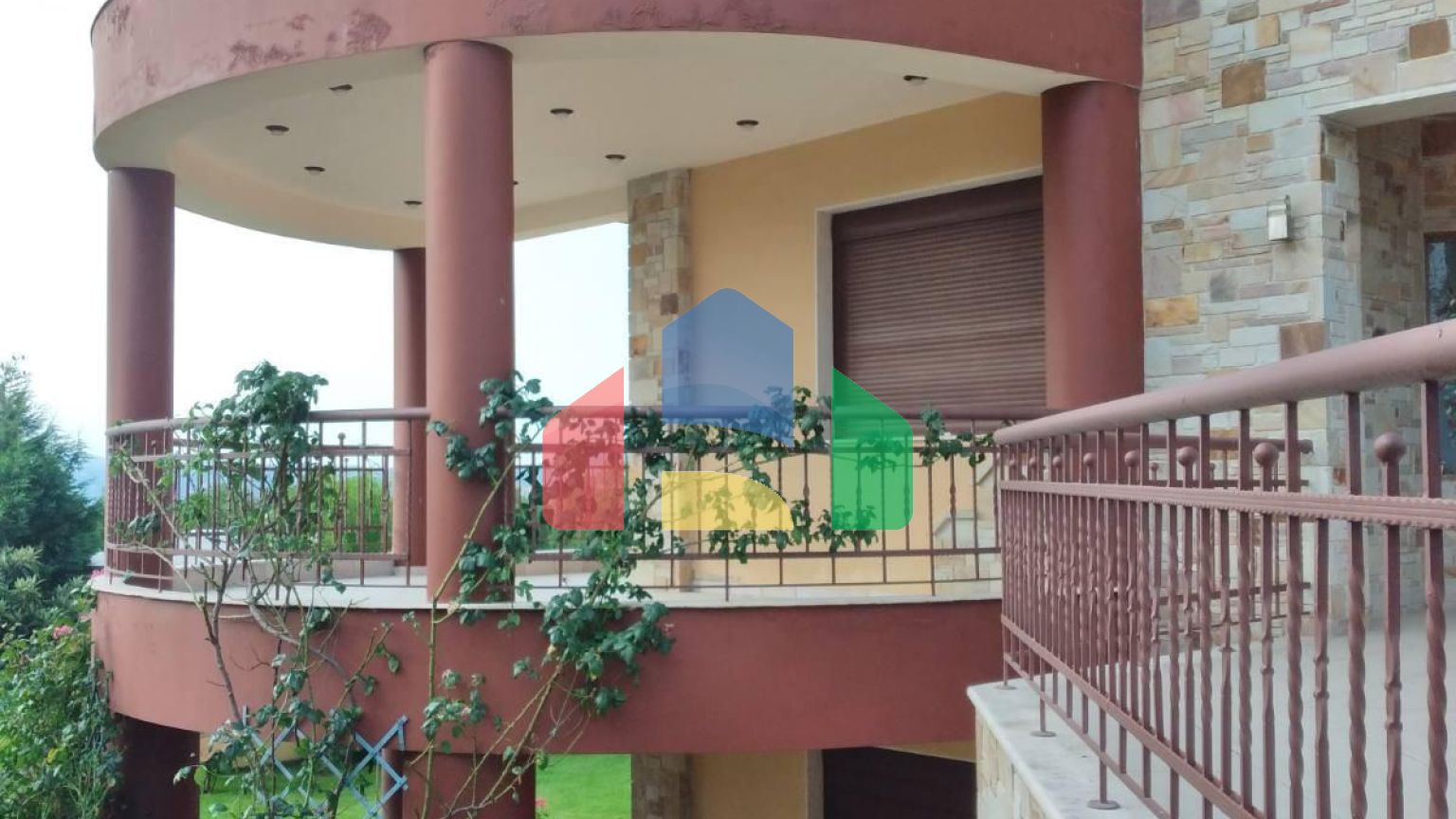 Продаж - Котедж 340 m² в передмісті Салонік